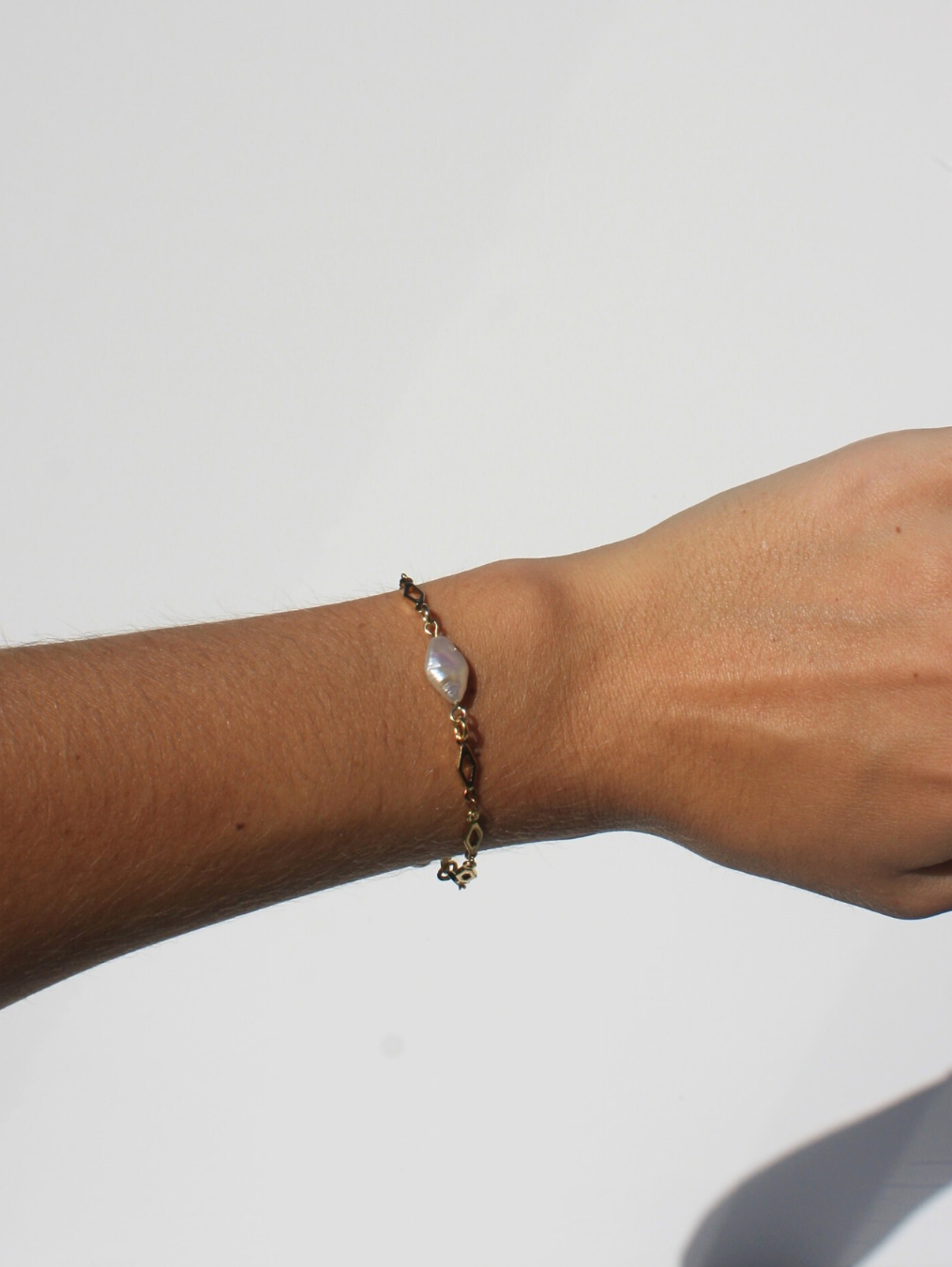 Rhombus Pearl Bracelet Gold