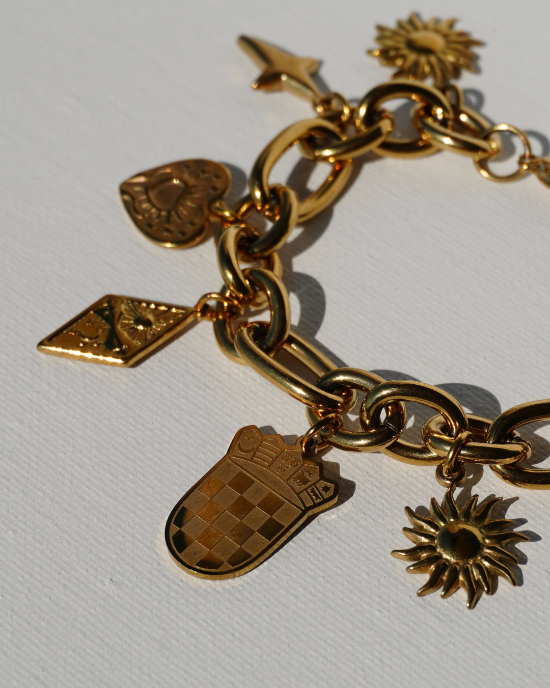 Grb Charm Bracelet Gold -PREORDER