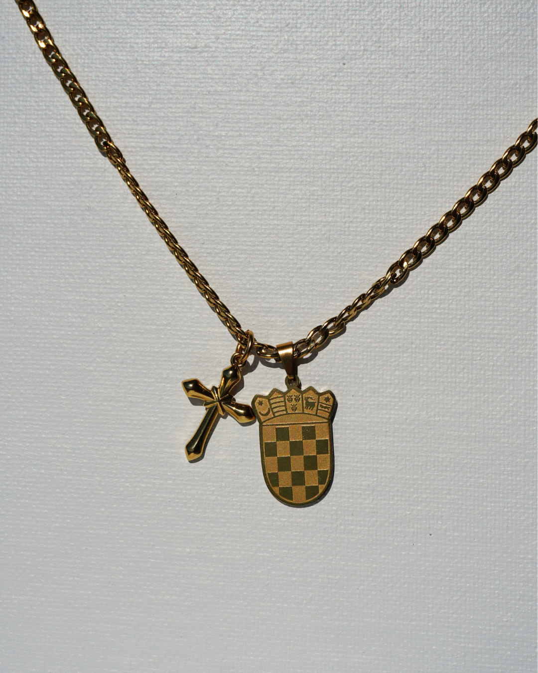 Grb + Cross Necklace Gold - PREORDER